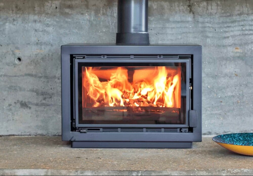 Charnwood Bay BX wood heater - heats 120m2 - Pivot Stove & Heating Company